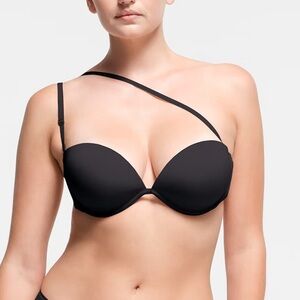 SKIMS NWOT MULTI-WAY BRA